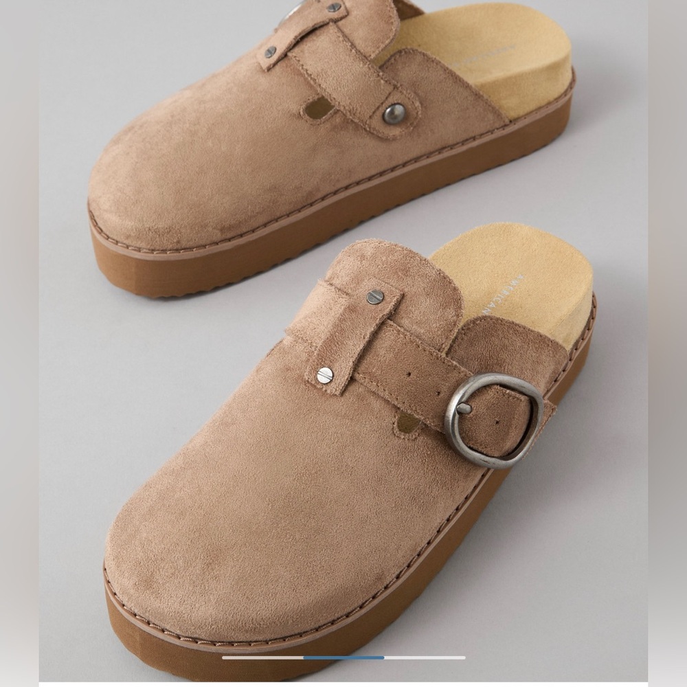 Clogs